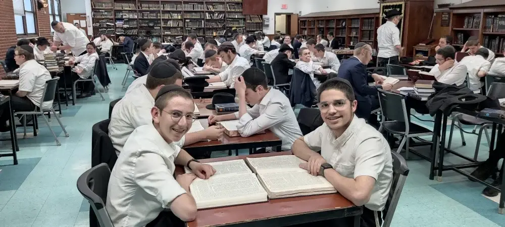 Yeshivas Ohr Eliyahu - Lubavitch Mesivta of Chicago
