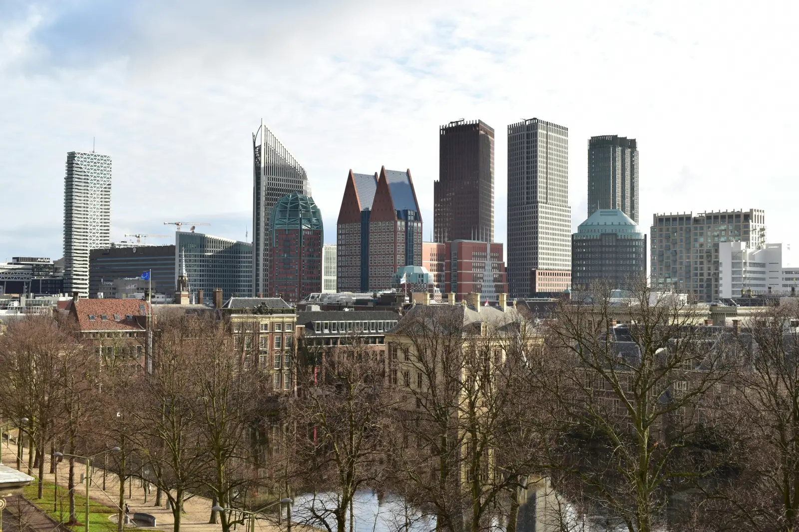 Chabad at the Hague
