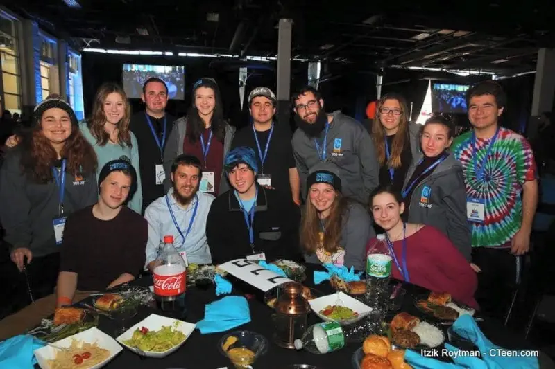 Thank you for your interest in the Los Al Hebrew High-CteenU. You made a great choice.