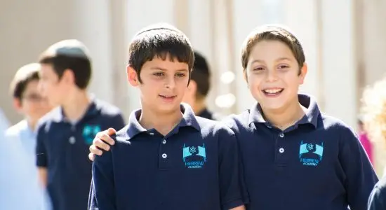 2 boys
