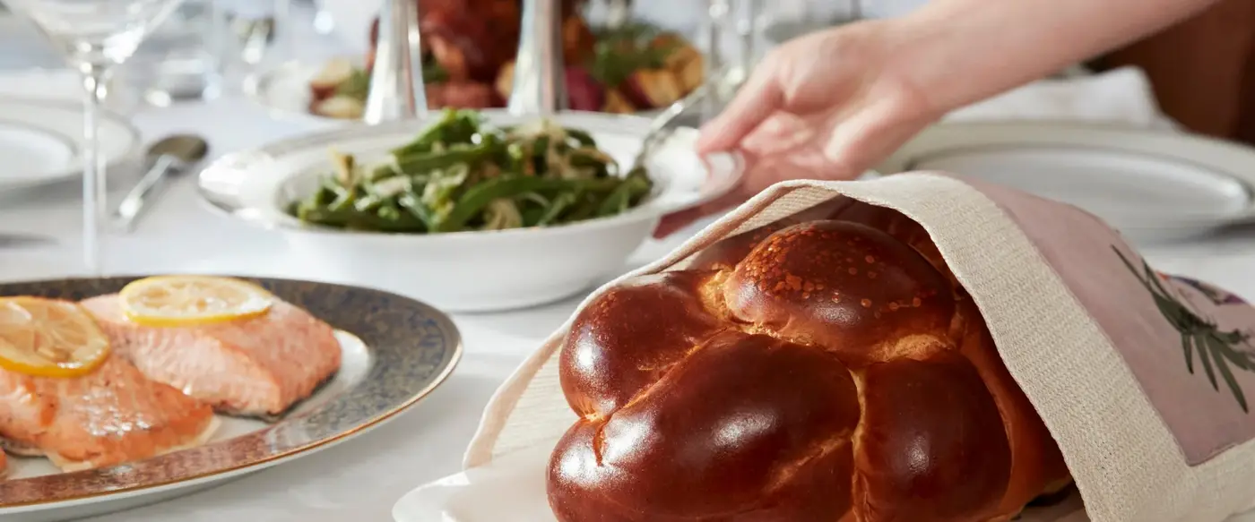 Visiting Shabbat Meals