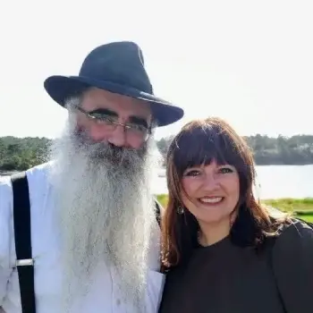 Rabbin Alexander & Leah Namdar direktörer Judiska Centret Chabad Lubavitch här sedan 1991.