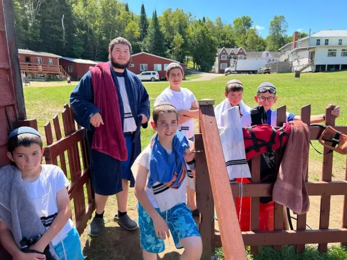 Tubbing Rides for Rabbi Fox & Rabbi Marozov’s class for extra good behaviour