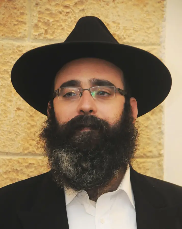 מוטו בשליחות. כל יהודי הוא עולם מלא.
