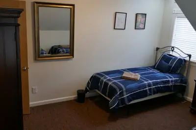 ​To book a room for Shabbos or during the week, please call Rabbi Abba @518-526-0773 or email [email protected]
