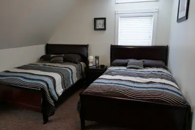 ​To book a room for Shabbos or during the week, please call Rabbi Abba @518-526-0773 or email [email protected]