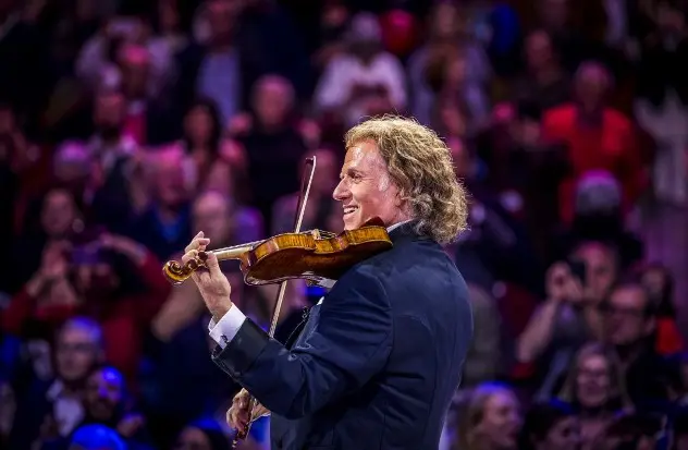 MUSIC & MEMORIES IN MAASTRICHT, A CONVERSATION WITH ANDRÉ RIEU- Eliyahu Sapir