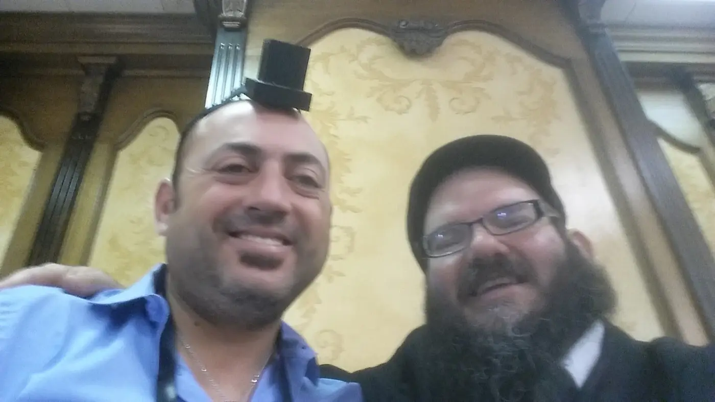 Tefillin on the Boulevard