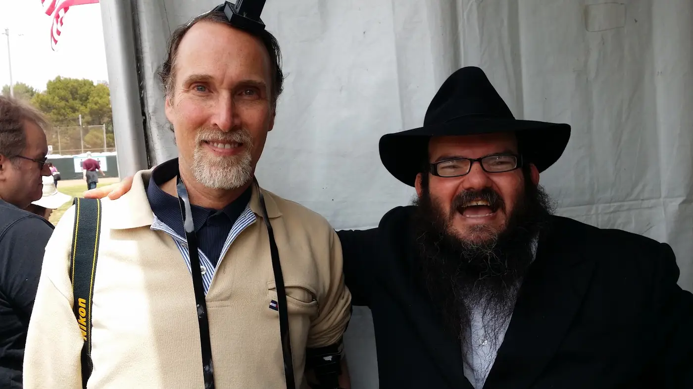 Tefillin on the Boulevard