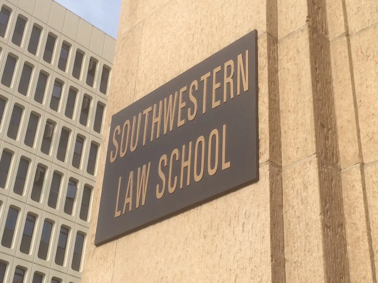 Southwestern-Law-School.jpg