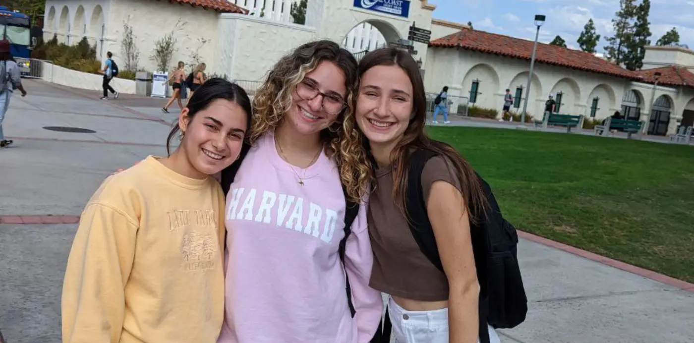 CHABAD - JEWISH STUDENT LIFE Where Judaism Comes Alive