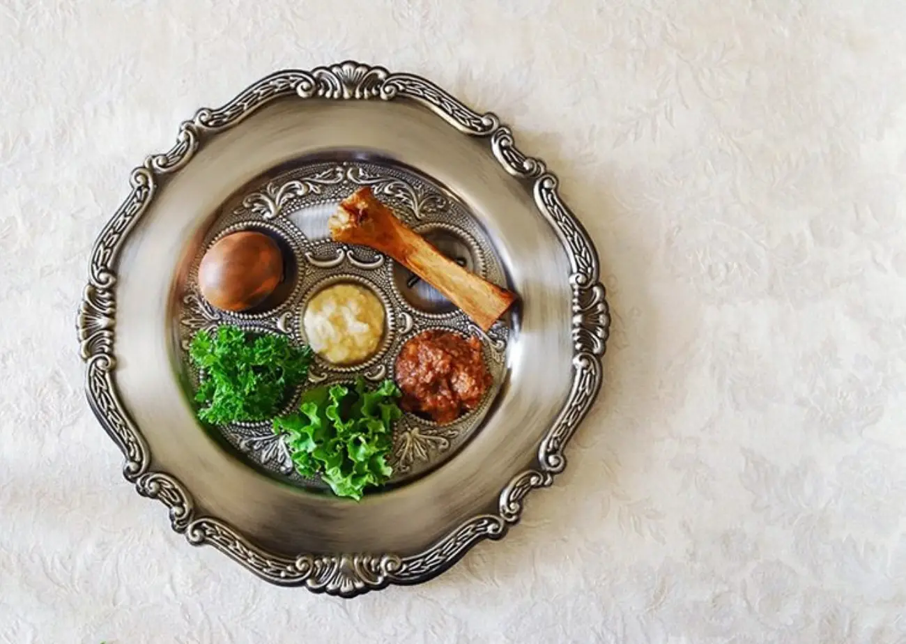 Communal Seder