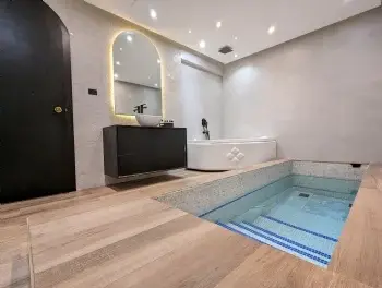 MIKVAH מקווה