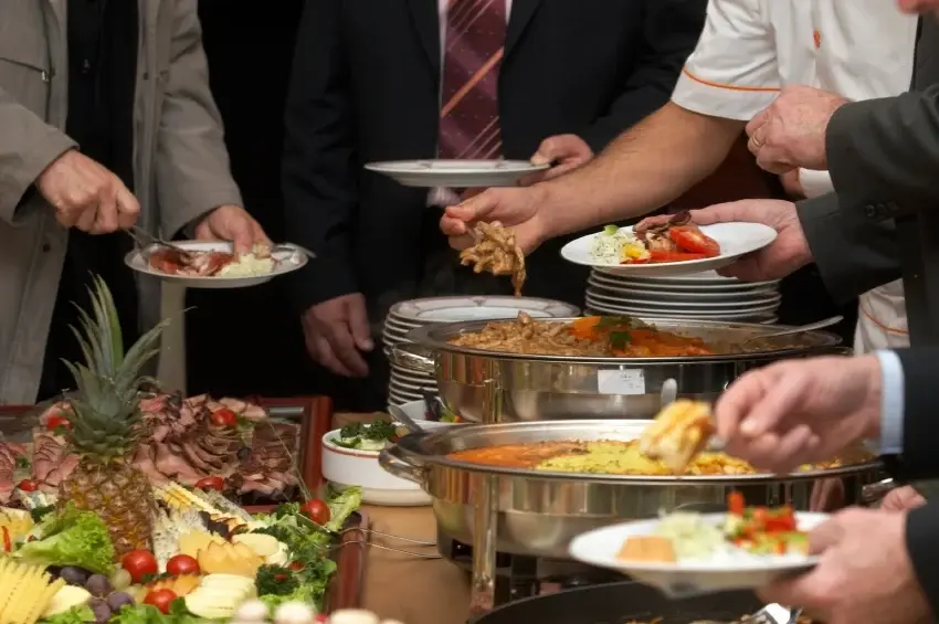 An informal opportunity for Jewish students to meet and enjoy kosher meat (and other delicacies).