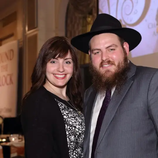 Mendy and Lifshy Ajzenszmidt Chabad Campus- University Mobile: 0405 766 241 Email: [email protected]
