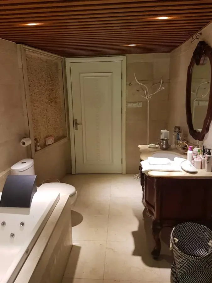 The women mikveh is open only upon advanced coordination of 24 hours with the Rabbanit by phone: +8613570705770