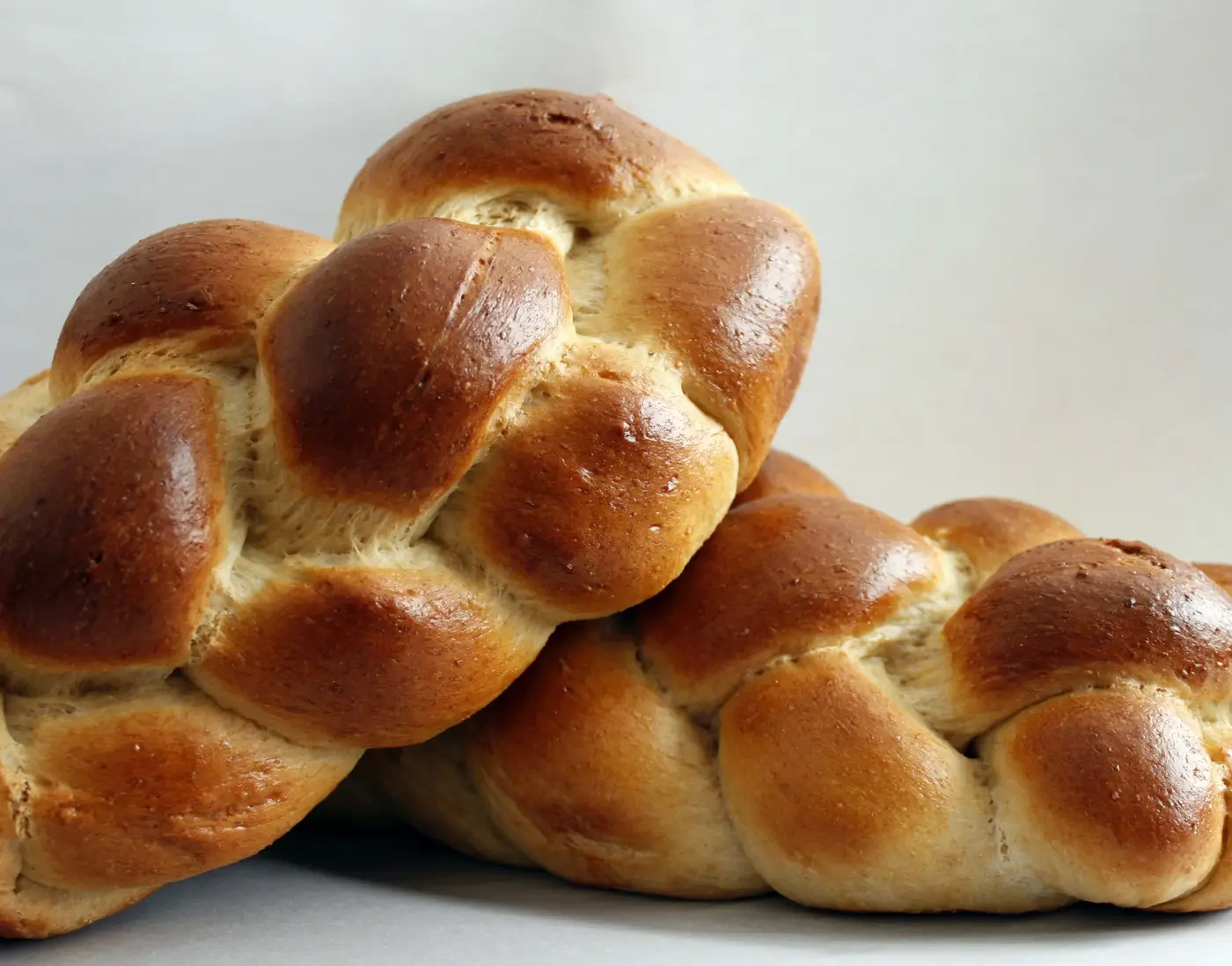 Loaves of Love You can suggest someone to receive a braided package of edible Shabbat joy, see the recipe, donate and more.