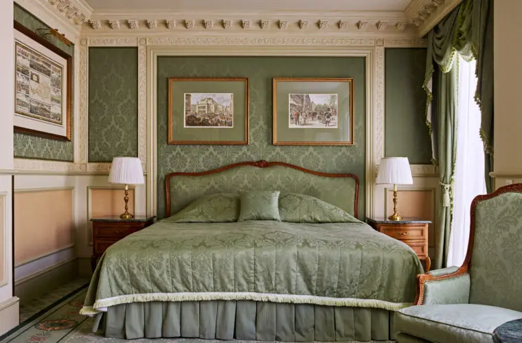מלון Grand Hotel Wien מרחק מבית חב"ד: 25 דקות הליכה