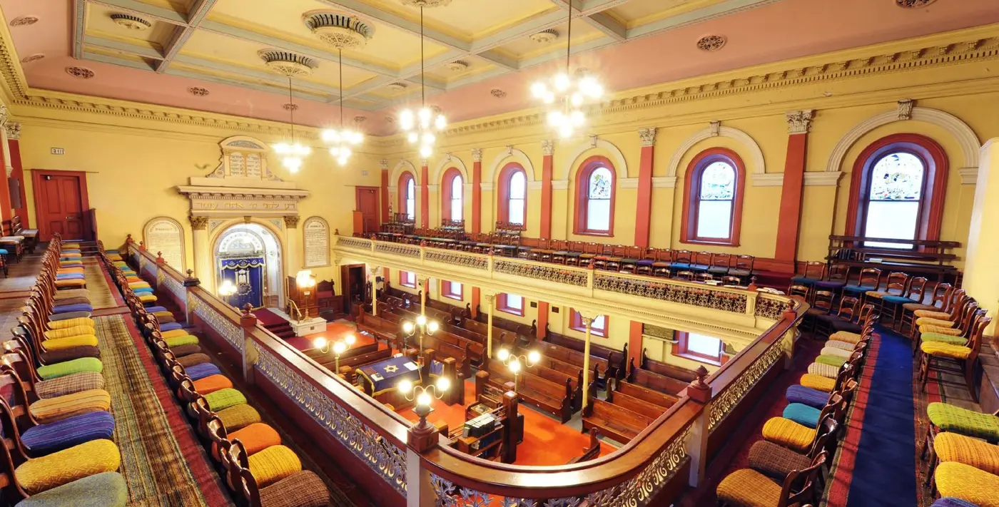 Welcome to our friendly Shul Services at East Melbourne Shul here in the heart of Melbourne.
