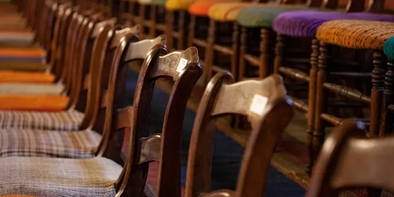 Dedicate a seat Dedicate a seat with a permanent beautiful brass plaque in honour of a loved one.