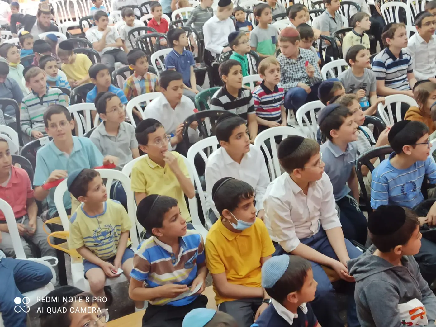 מדי שנה בחג השבועות מתאספים כ1,000 ילדים לשמוע קריאת עשרת הדיברות. הילדים נהנים מהפתעות ופרסים שווים.