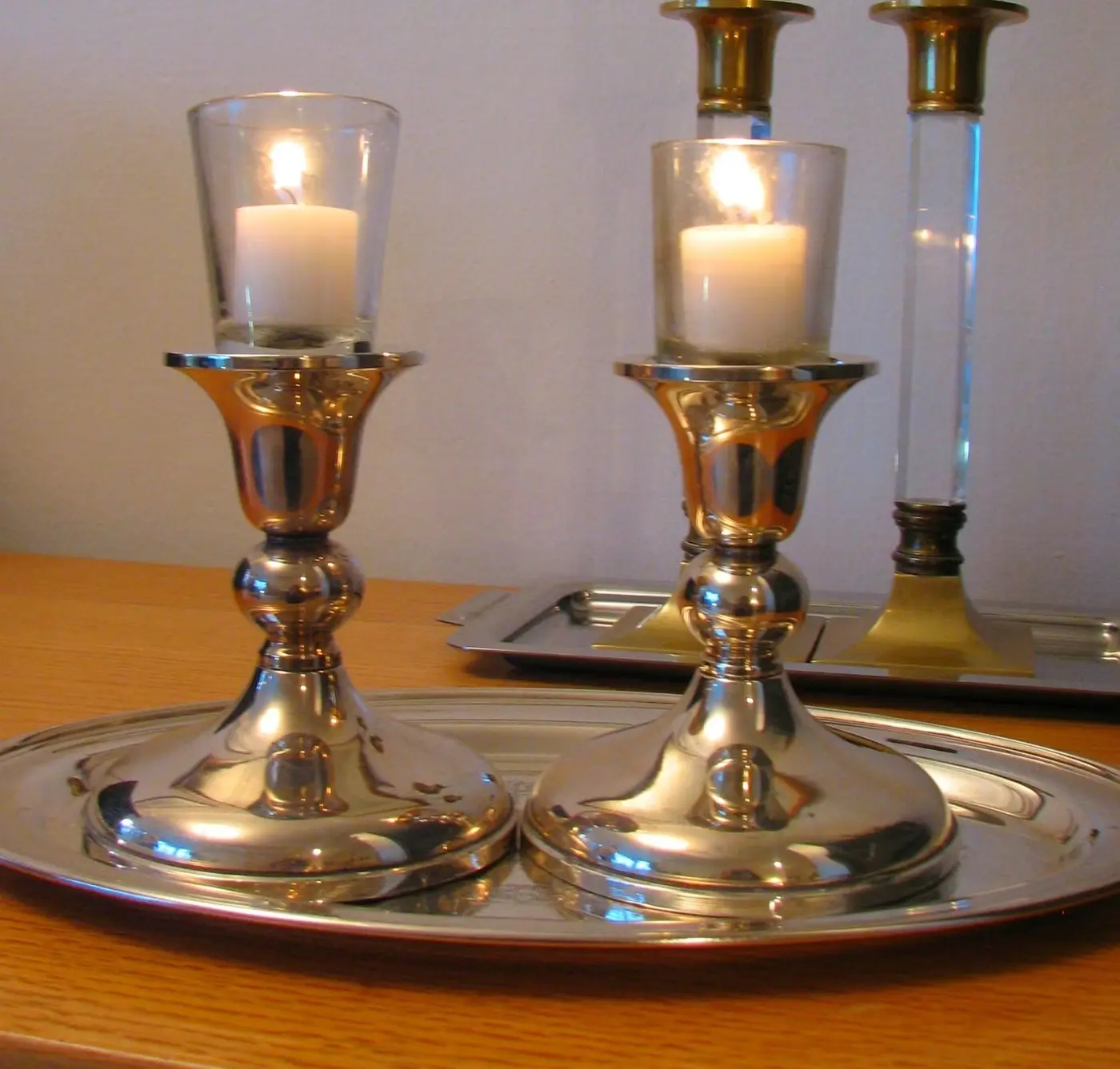 Shabbat Candles with 2 tea lights and matches FREE