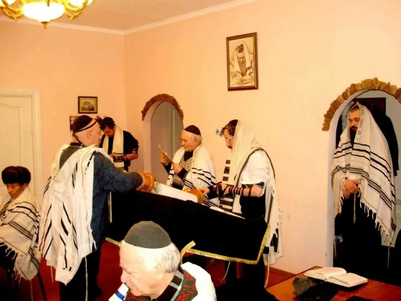 Name: Rabbi Meir & Mrs. Bracha Holtzberg