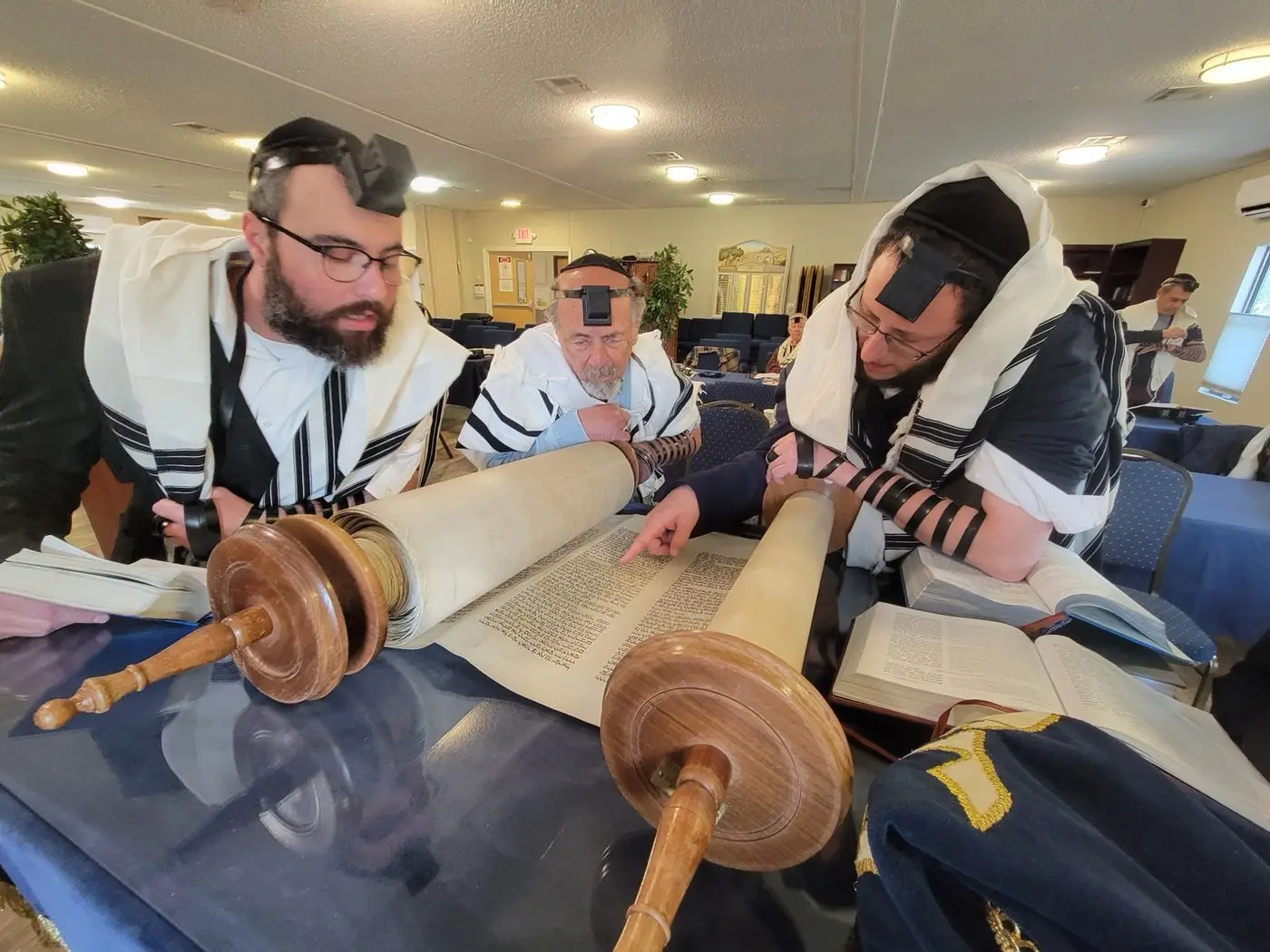A community moment at Chabad of Venice