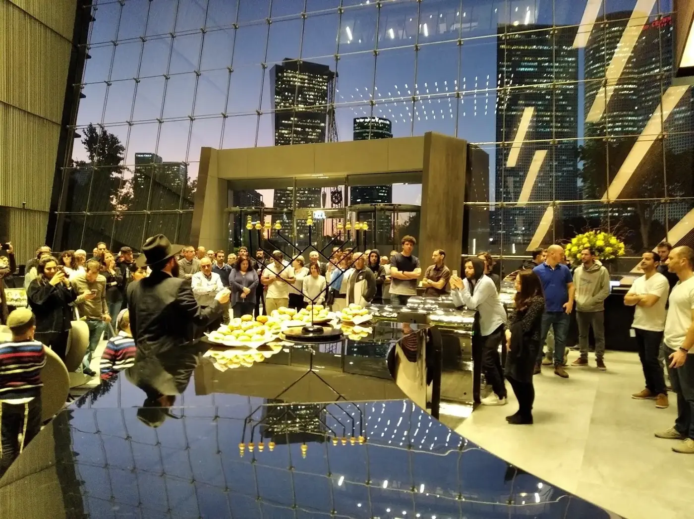 שנה טובה מבית חב"ד גני צהלה בדיקת מזוזות פעילות חגים בדיקת מזוזות התקשר ויגיעו לביתך לבדיקת מזוזות