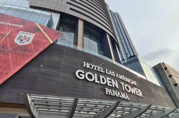 Hotel Las Americas Golden Tower Distance from Chabad House: 11 minutes walking