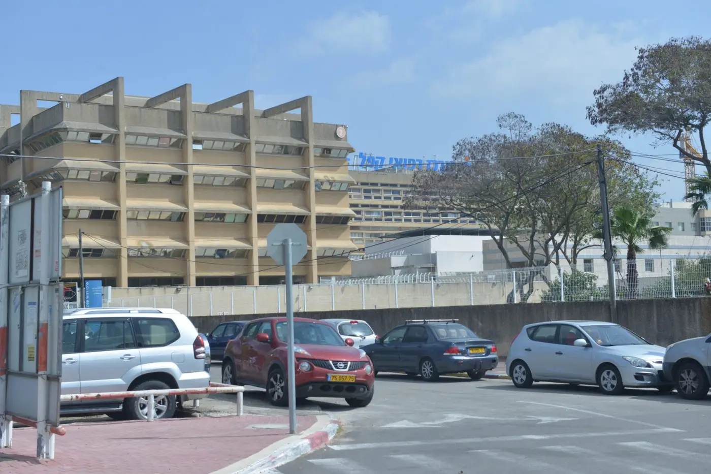 רחובות