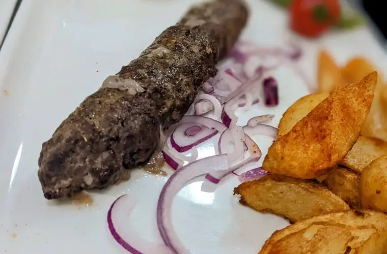 שירותי המקום