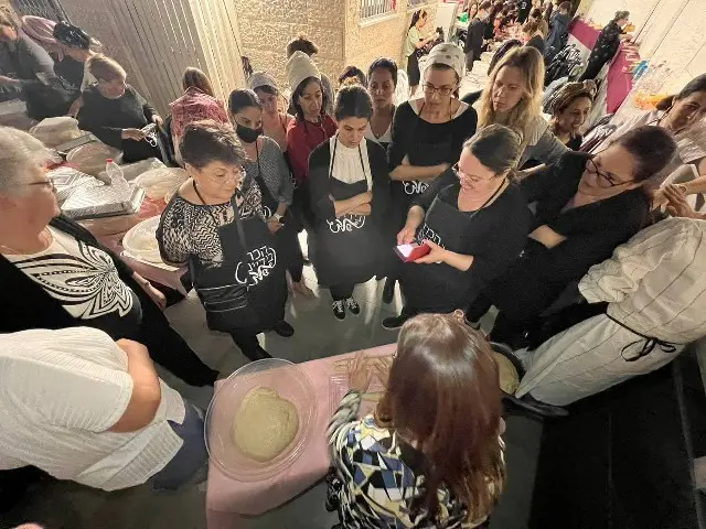 גם כאן, בשכונת הכרמים אנו לרשותך – לכל אחד ואחת ומכל הלב, כל הזמן ובכל עניין יהודי.