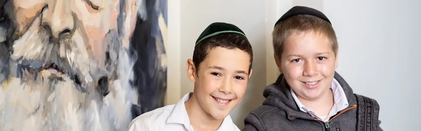 Cheder Cheder is a registered school which is inspired and guided by the teachings of the Lubavitcher Rebbe.