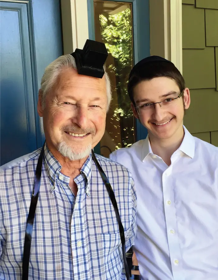 Uri Barnea with rabbinical student Leibel Kaplan in the summer of 2017