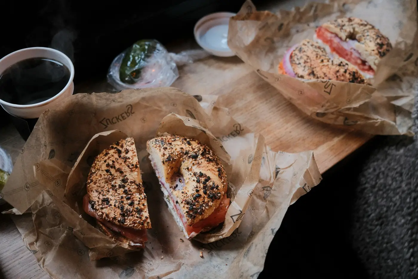 BAGELS, LOX, & TEFILLIN SUNDAY | SEPTEMBER 6 | 9:00 - 10:00am A HIGH HOLIDAY CRASH COURSE with Rabbi Meir!