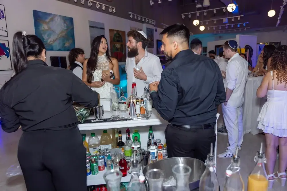 White Party Tu Bav 2026