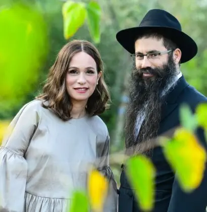 שלוחי חב״ד הרב עופר קריפור הרבנית יעל קריפור