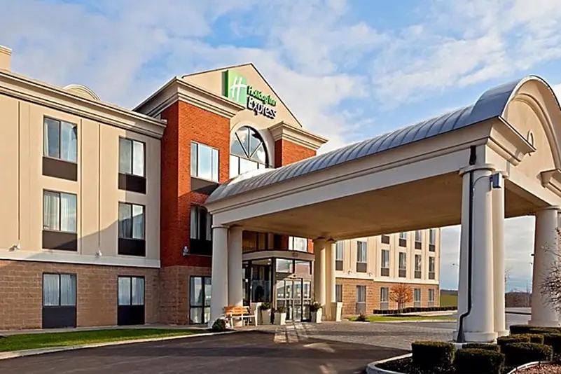 Holiday Inn Express & Suites