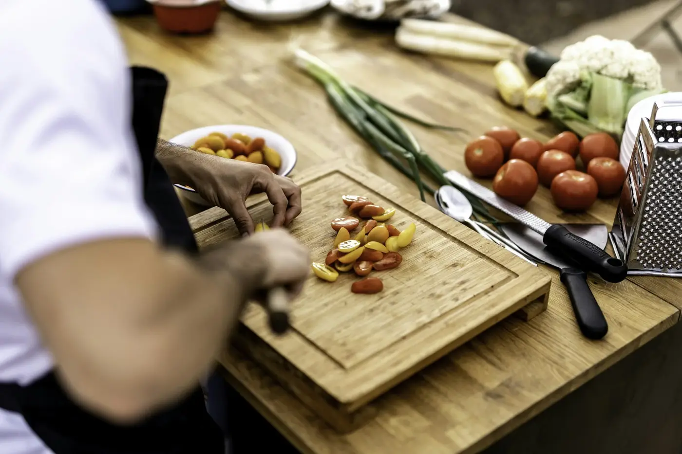 Our Giving Kitchen COOKING UP A BETTER TOMORROW Sunday | August 25 | 3:00 PM