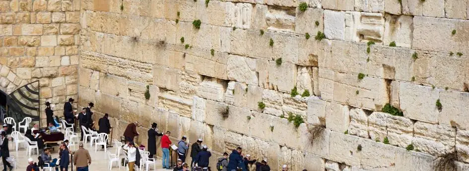A JEWISH HOME OF LOVE & WARMTH
