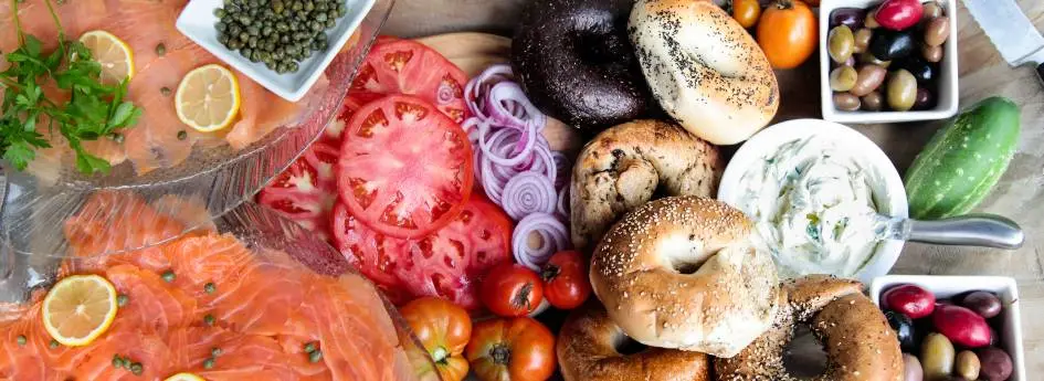 Shabbat Services and Meals Join us for a wonderful experience as we celebrate Shabbat in the city of Edinburgh.