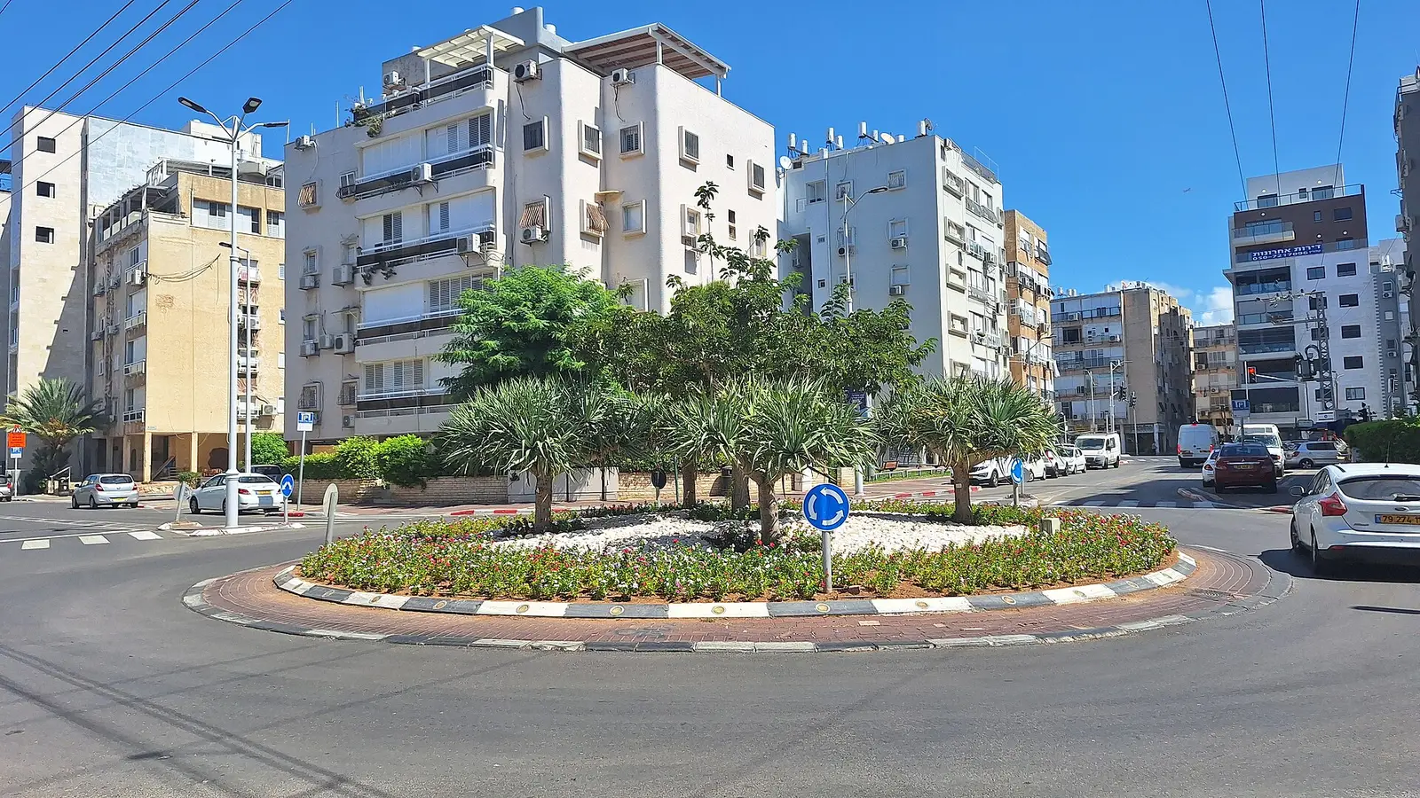 Chabad of Bat Yam for the French Community