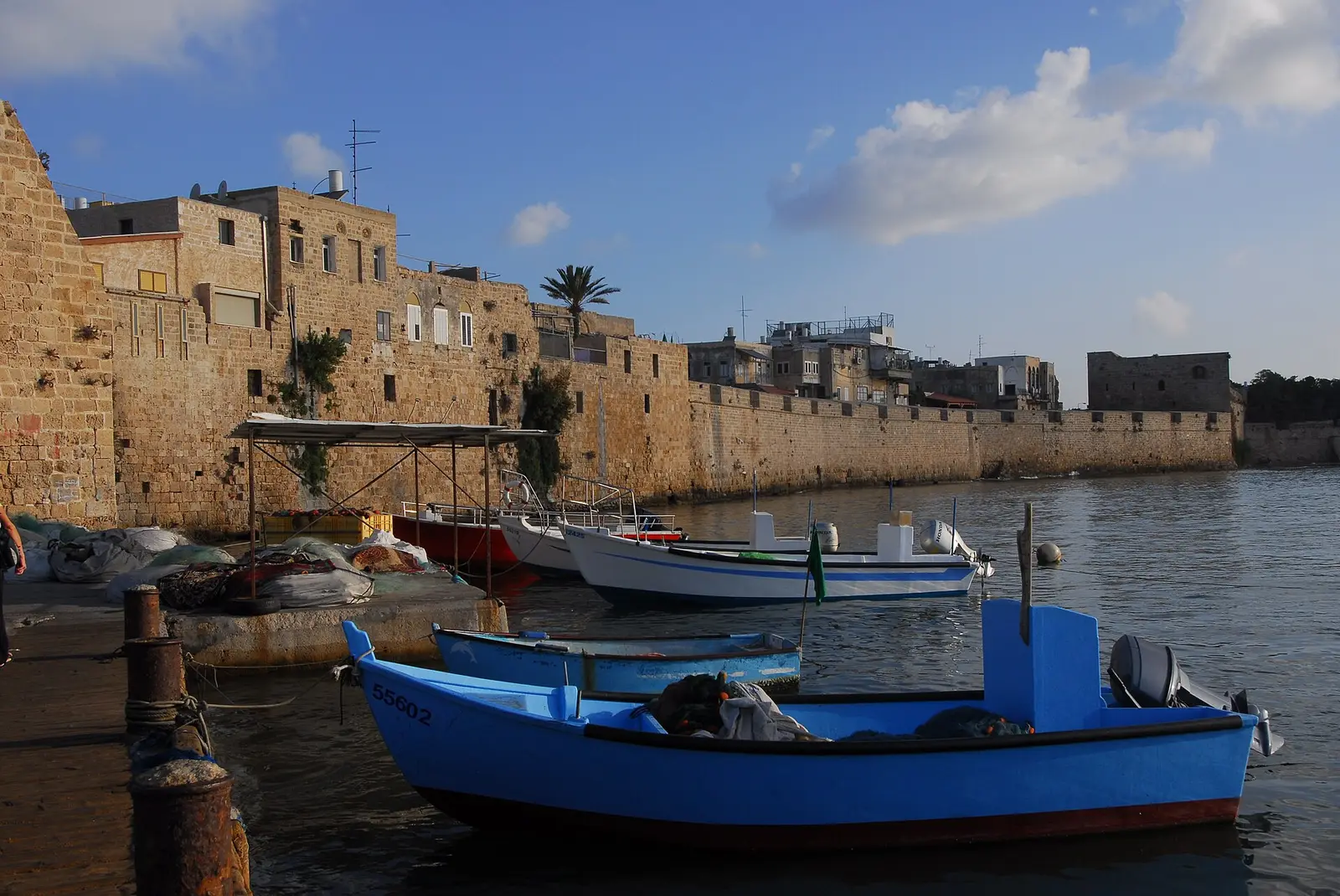 Chabad Akko Shichun 4