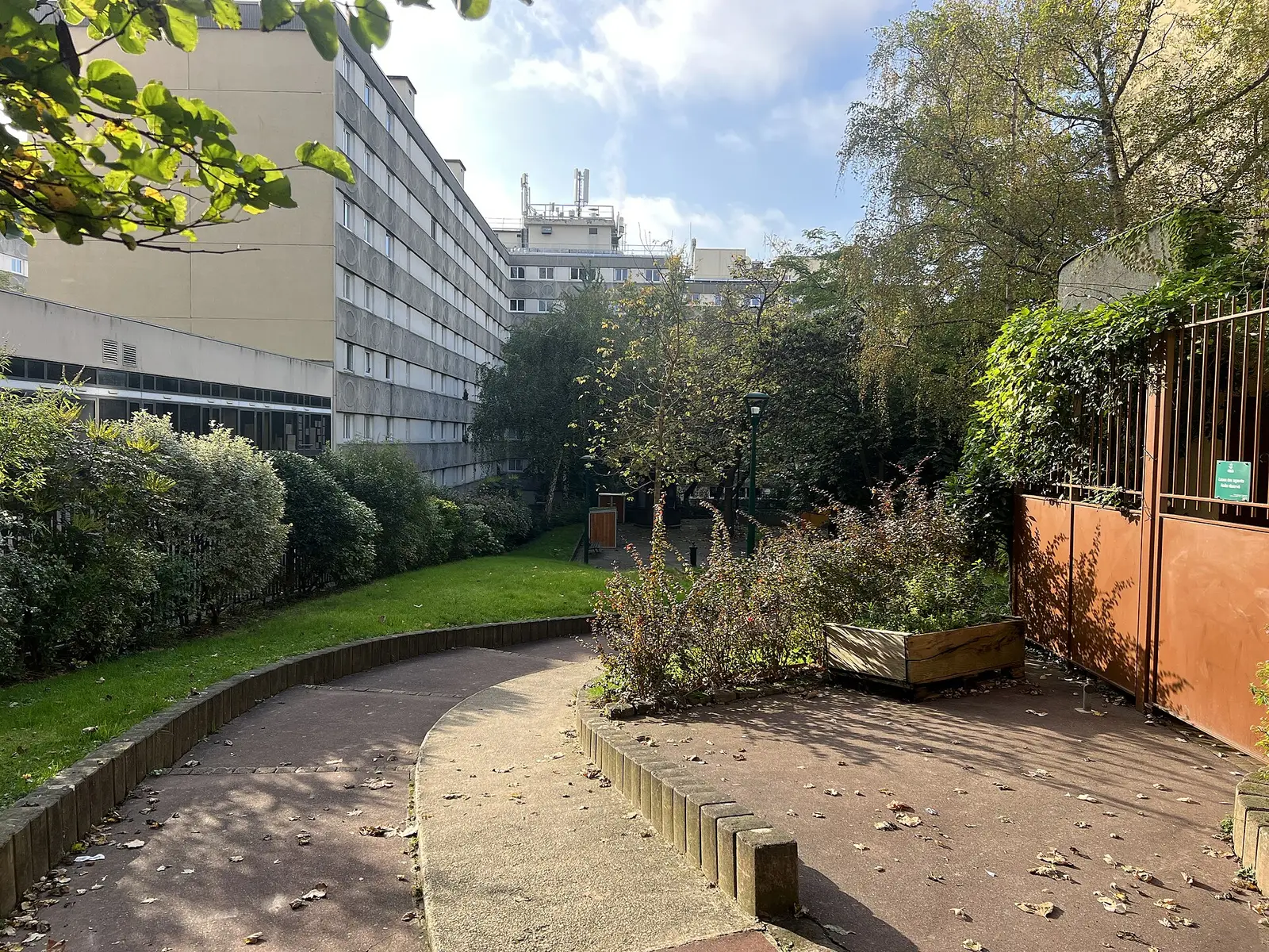 Beth Loubavitch Place Des Fetes
